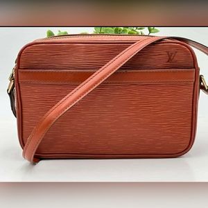 💚LouisVuitton🍁Trocadero 24 epi kenyan brown🍁